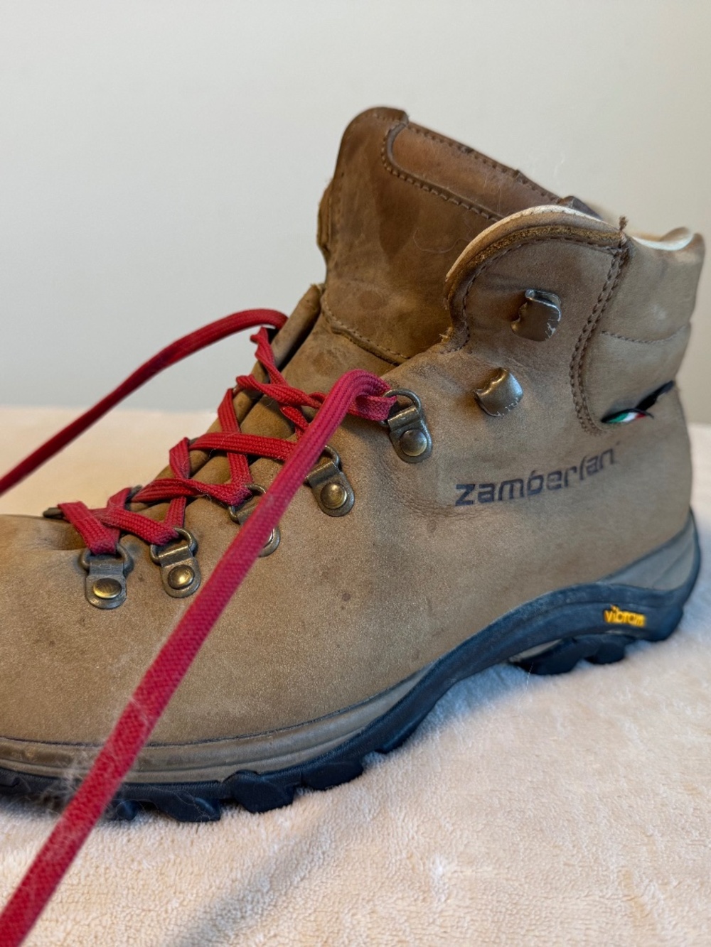 PLEASE READ: Left side only Zamberlan 320 Trail Lite EVO Gore-Tex Hiking Boot